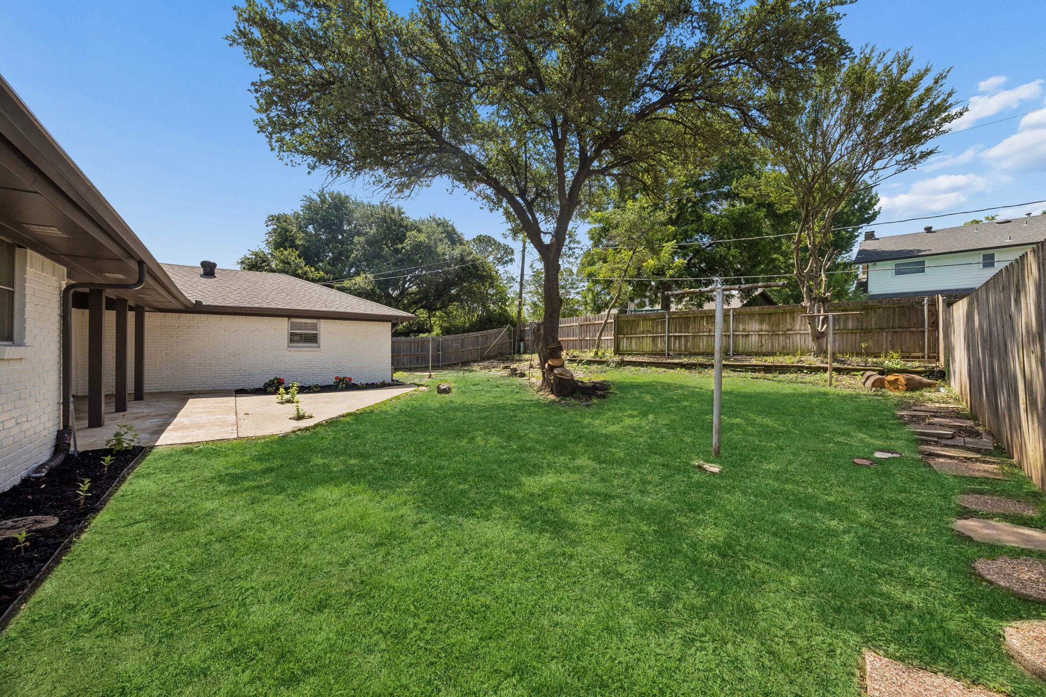 904 Shelley Drive Arlington TX 76012