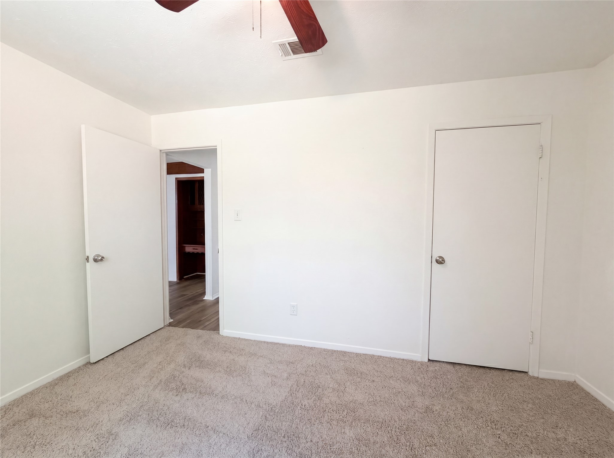 1500 Janann Avenue Arlington TX 76014