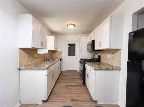 1500 Janann Avenue Arlington TX 76014