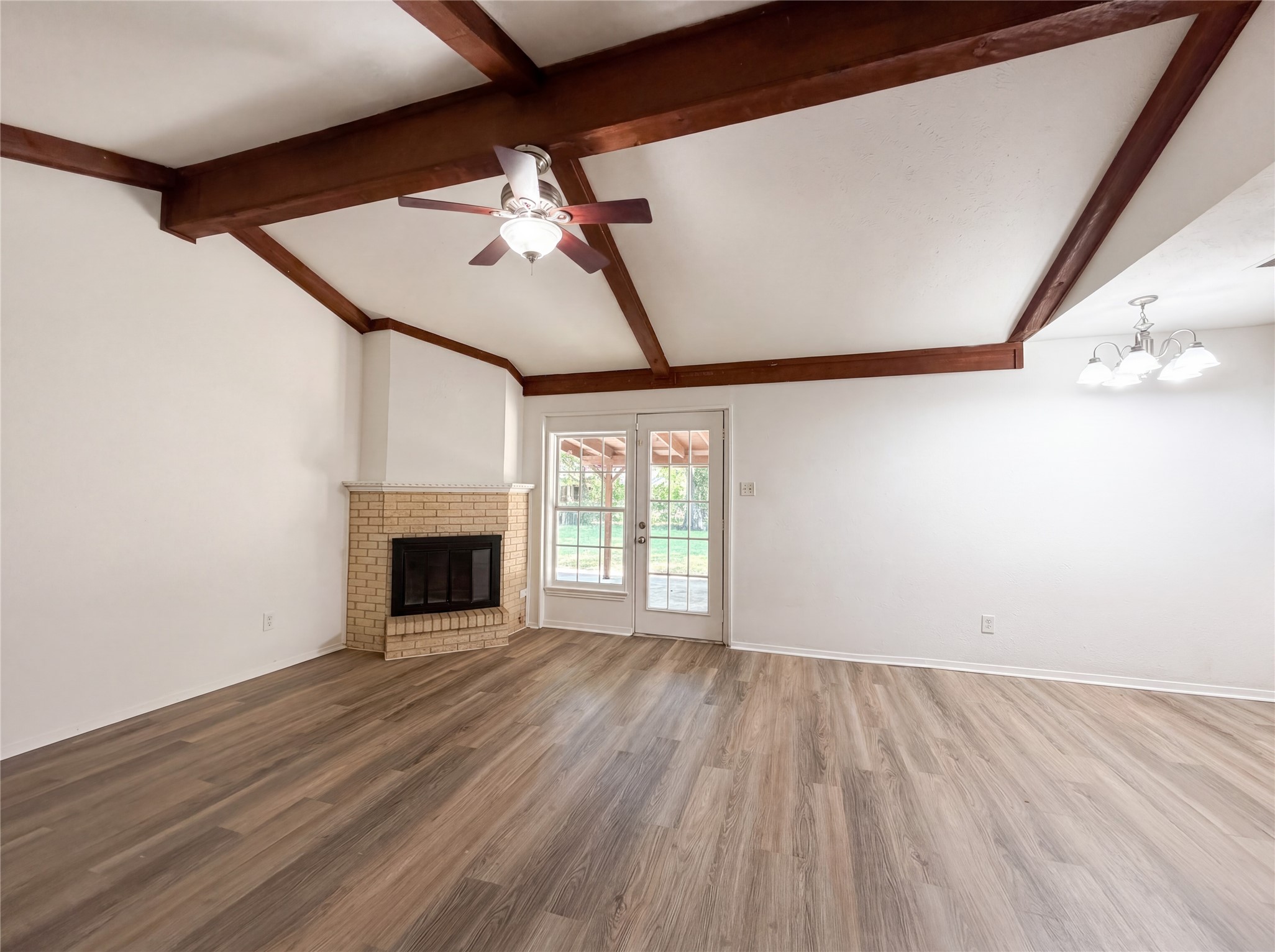 1500 Janann Avenue Arlington TX 76014