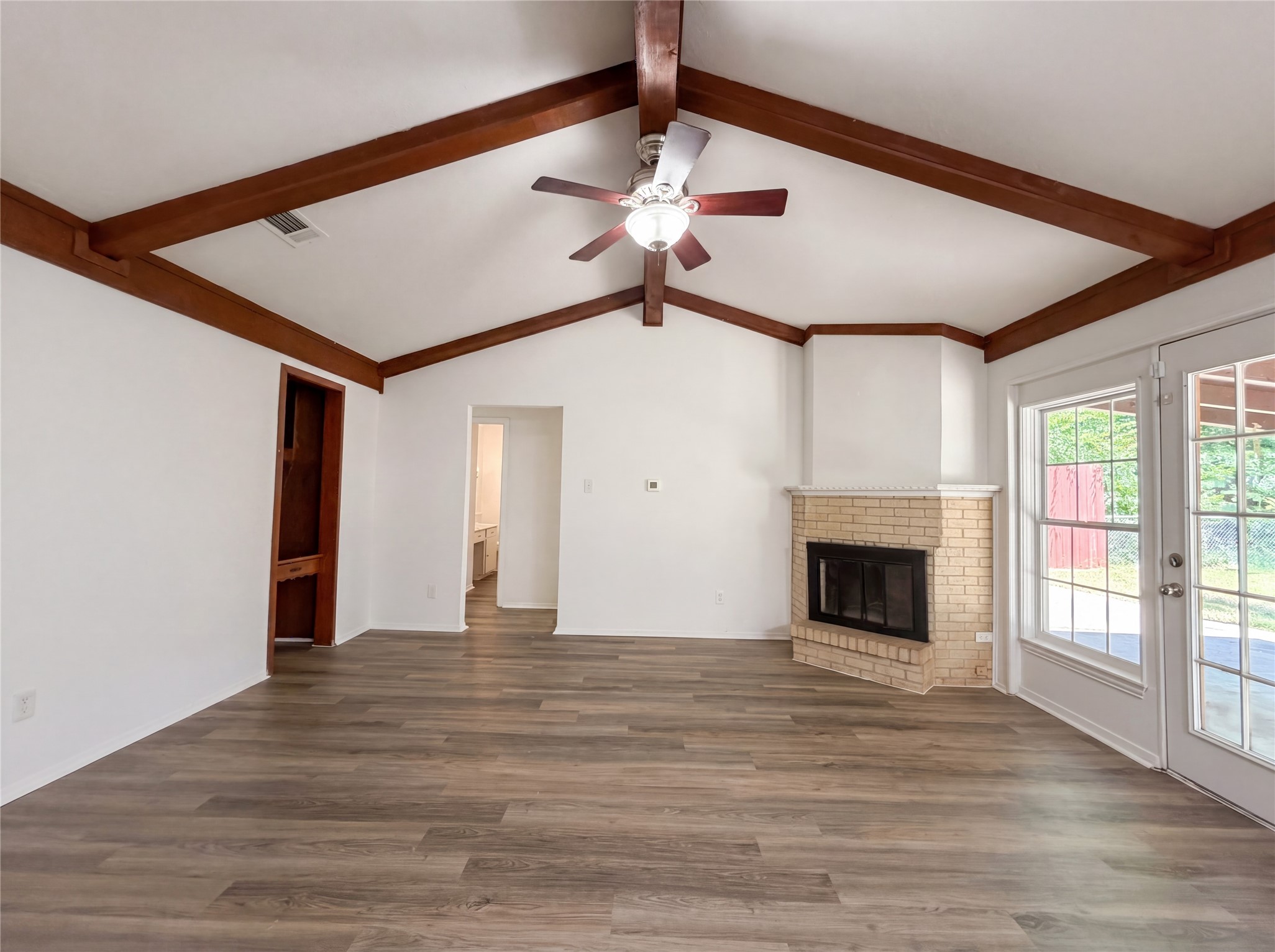 1500 Janann Avenue Arlington TX 76014