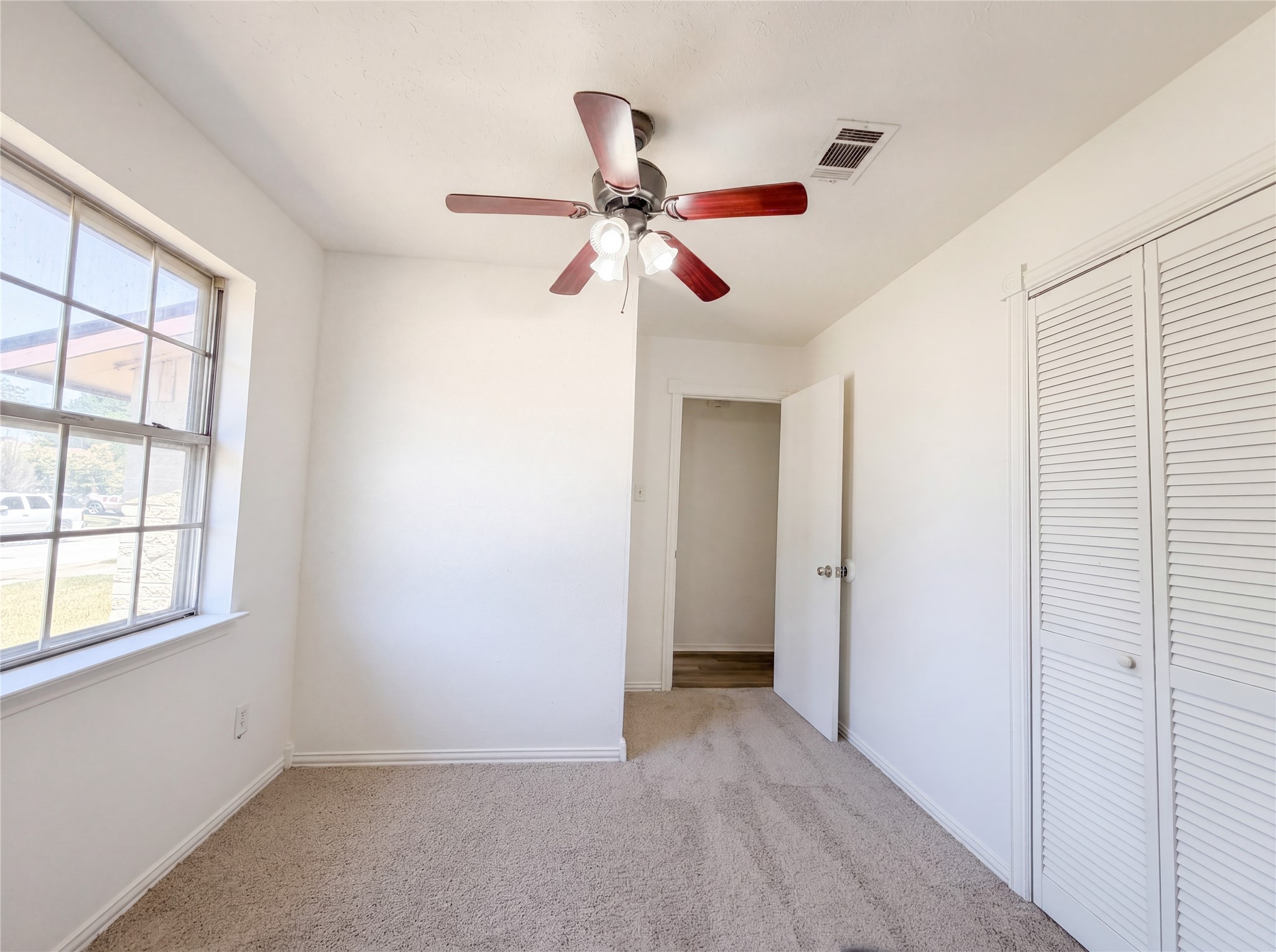 1500 Janann Avenue Arlington TX 76014