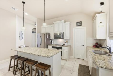 1004 Longhorn Drive Aubrey TX 76227