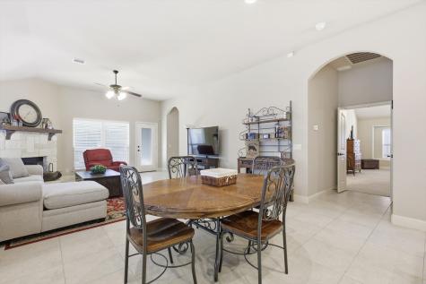 1004 Longhorn Drive Aubrey TX 76227