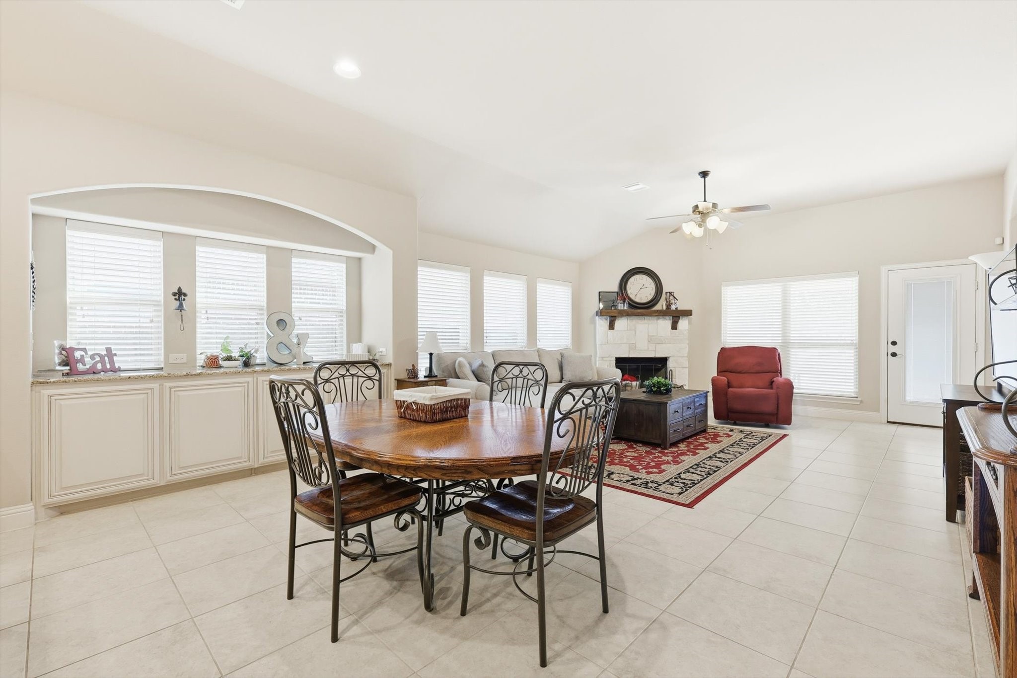 1004 Longhorn Drive Aubrey TX 76227