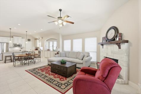 1004 Longhorn Drive Aubrey TX 76227