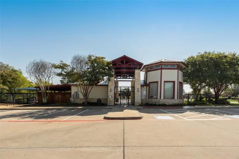 1004 Longhorn Drive Aubrey TX 76227