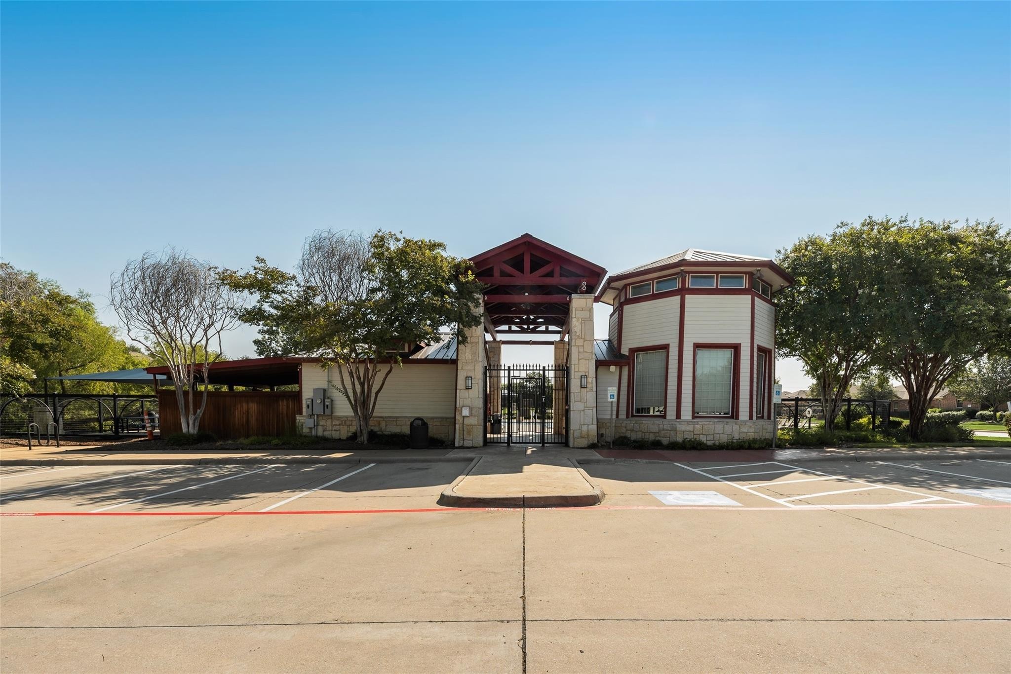 1004 Longhorn Drive Aubrey TX 76227