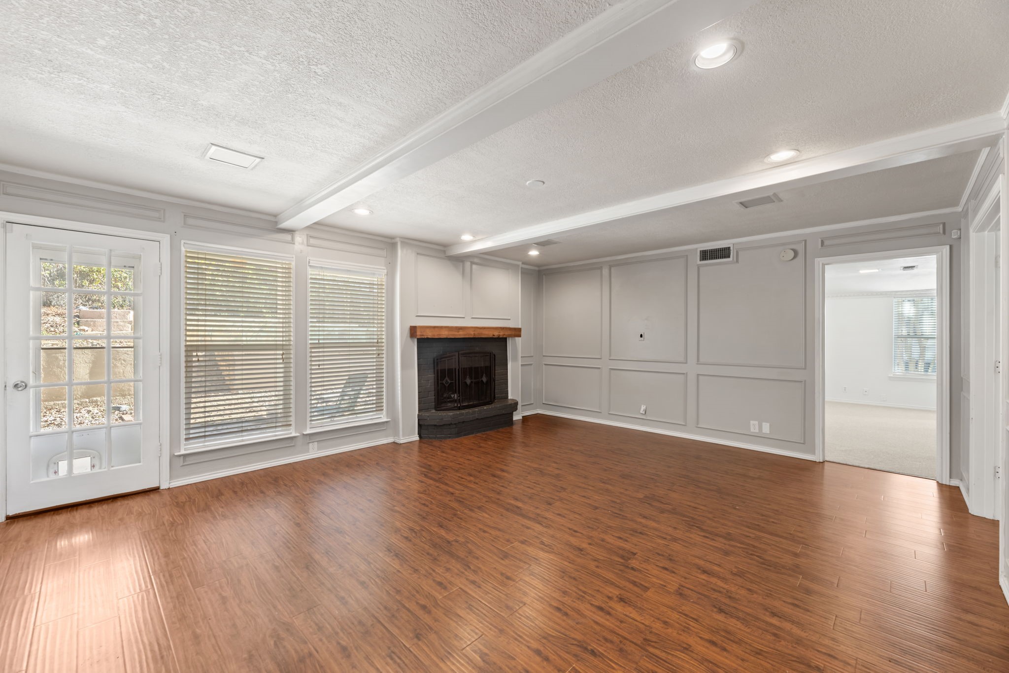 817 Sylvan Drive Fort Worth TX 76120