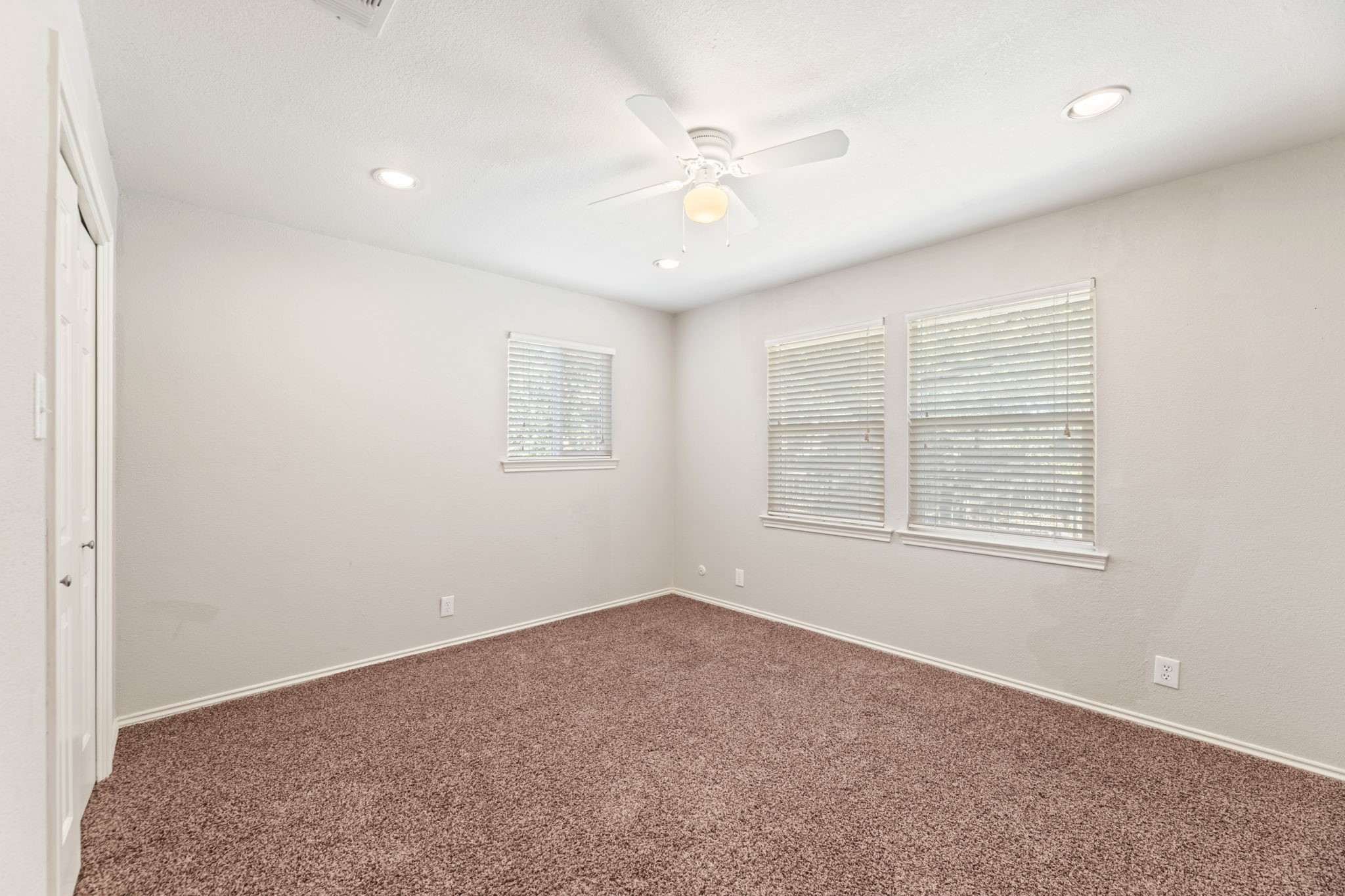 817 Sylvan Drive Fort Worth TX 76120