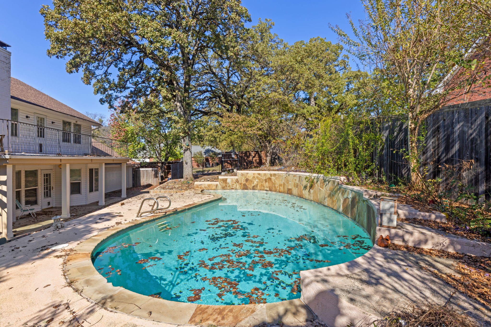 817 Sylvan Drive Fort Worth TX 76120