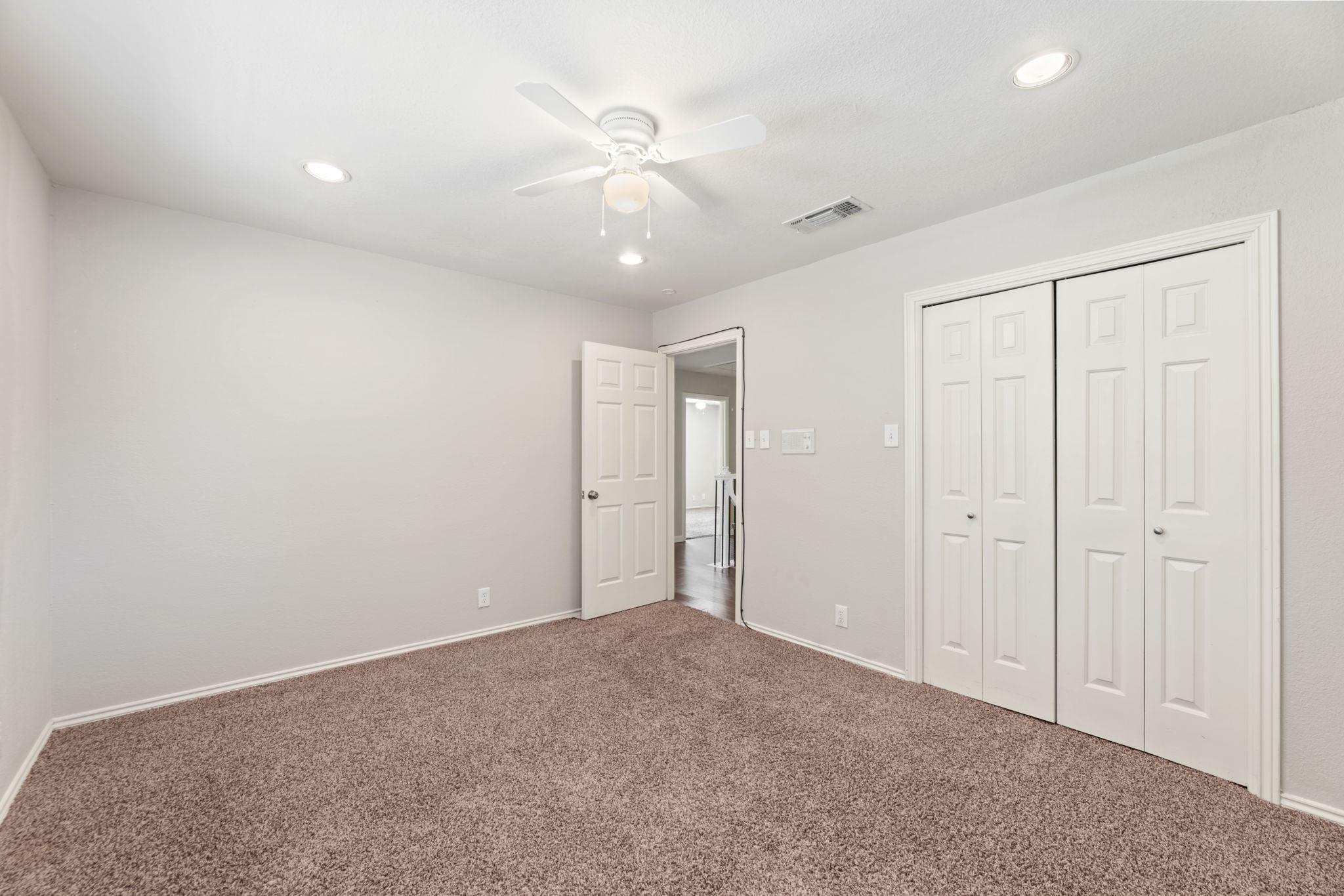 817 Sylvan Drive Fort Worth TX 76120