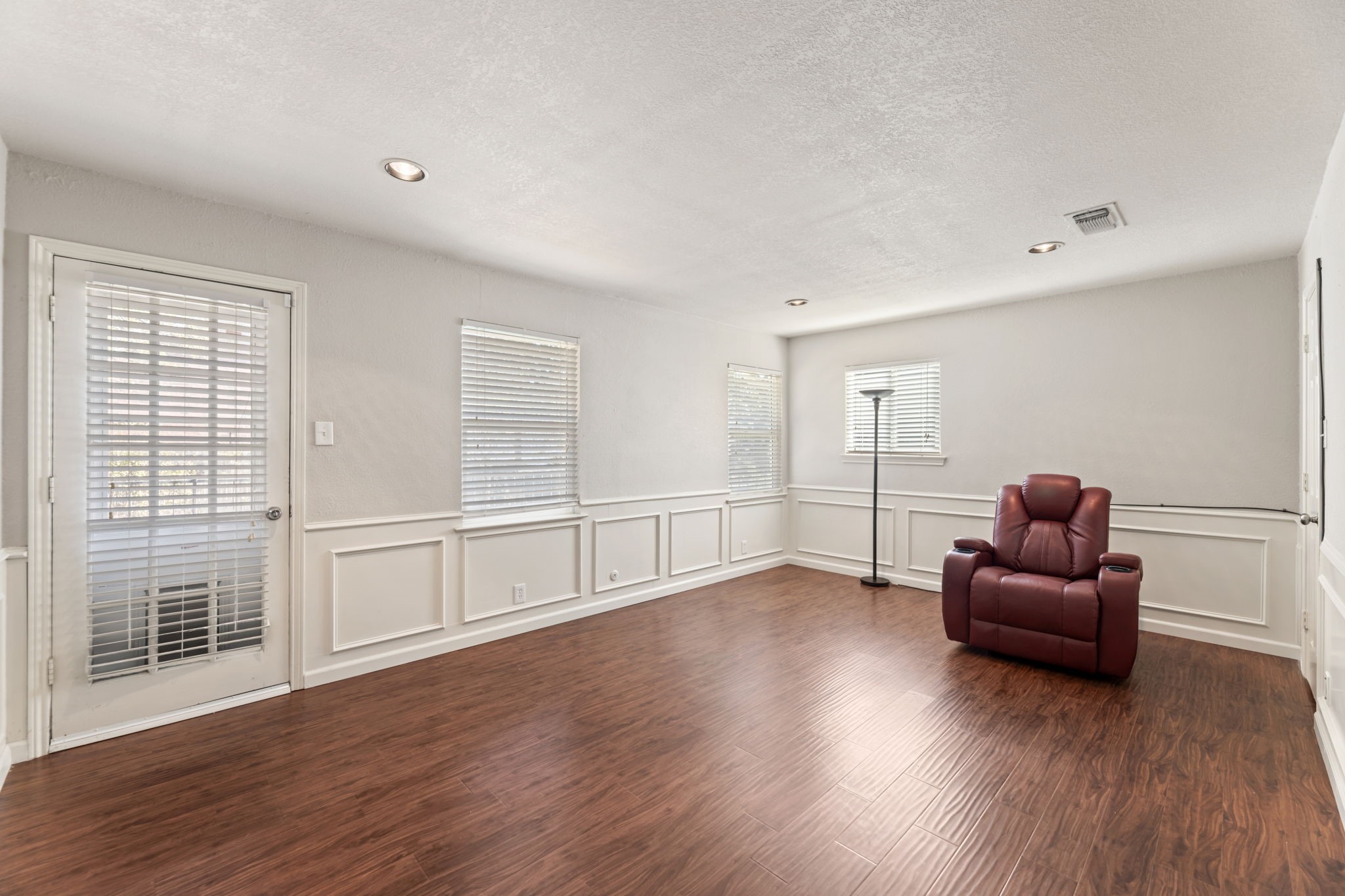 817 Sylvan Drive Fort Worth TX 76120