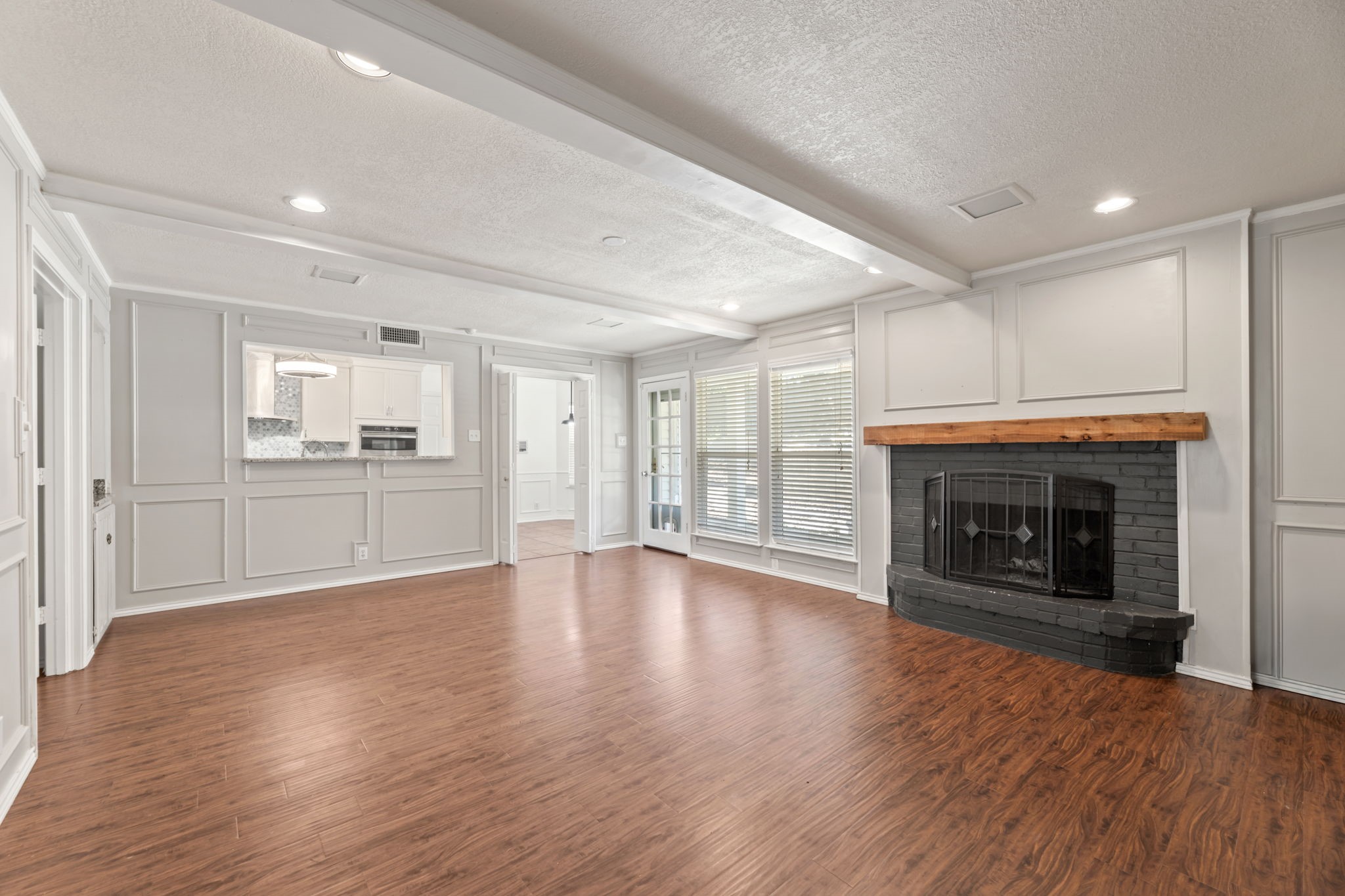 817 Sylvan Drive Fort Worth TX 76120