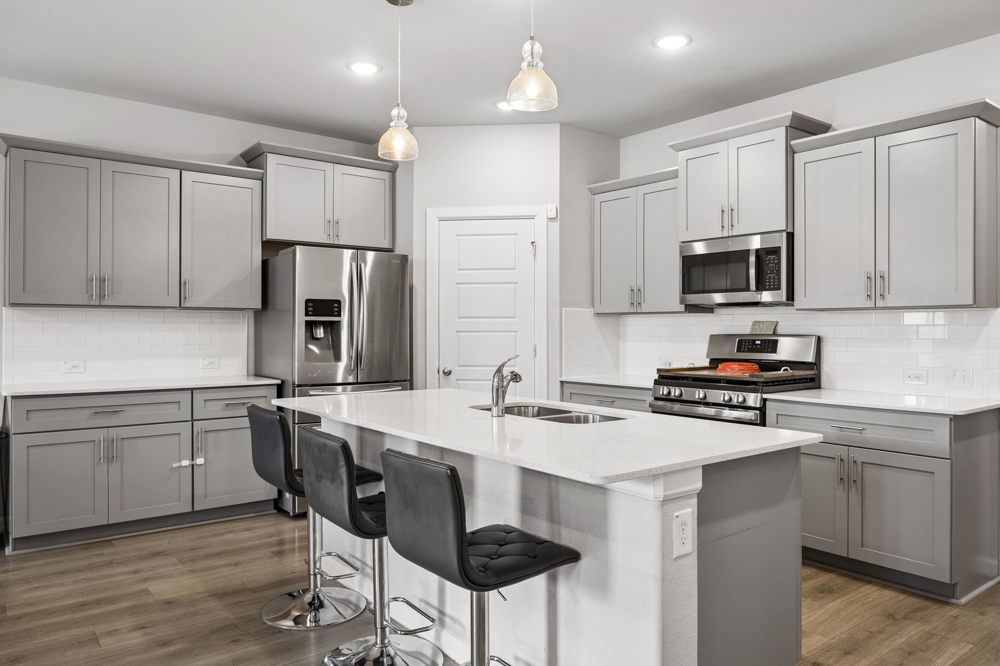638 Hazeltine Road Red Oak TX 75154