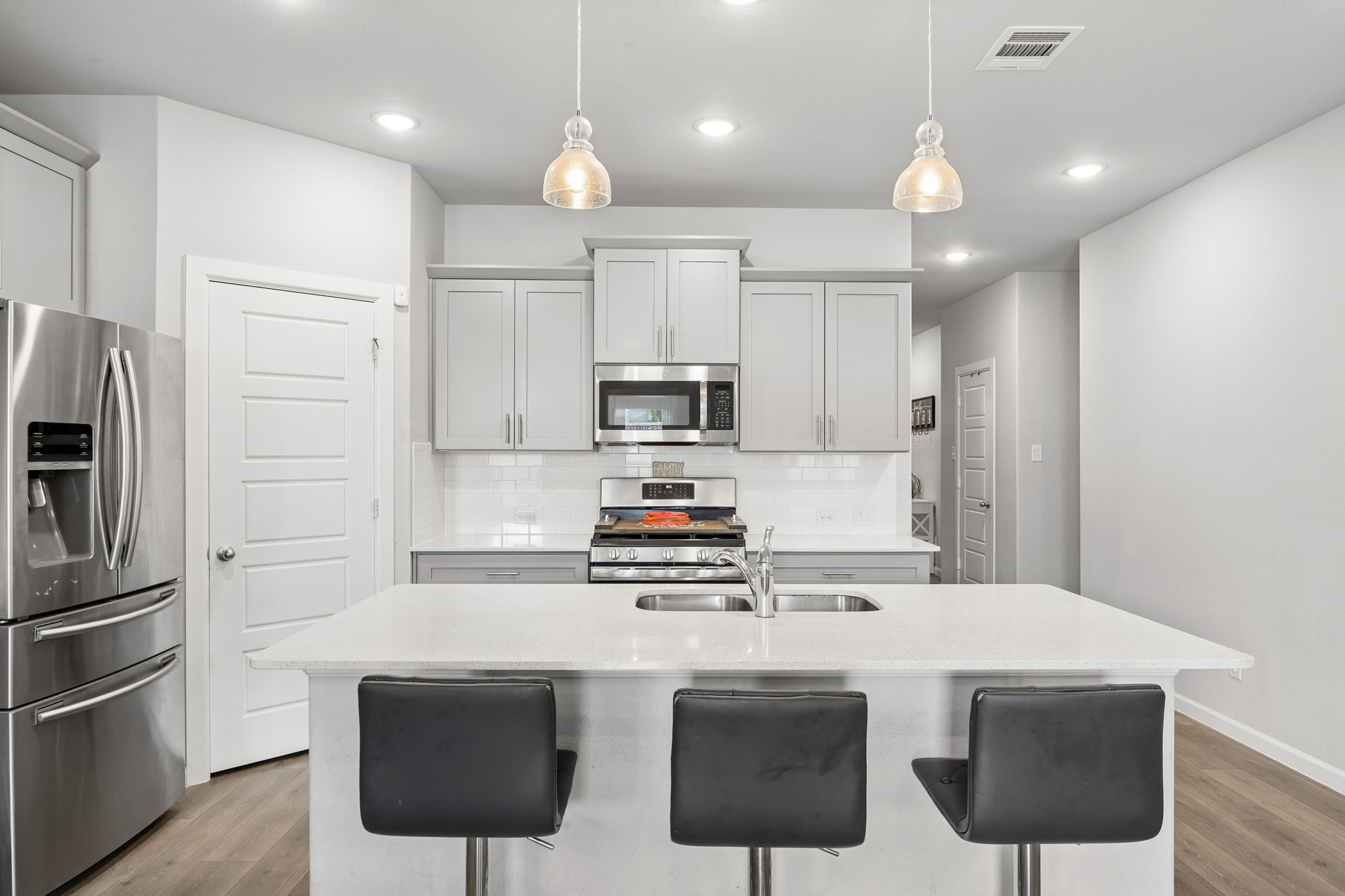 638 Hazeltine Road Red Oak TX 75154