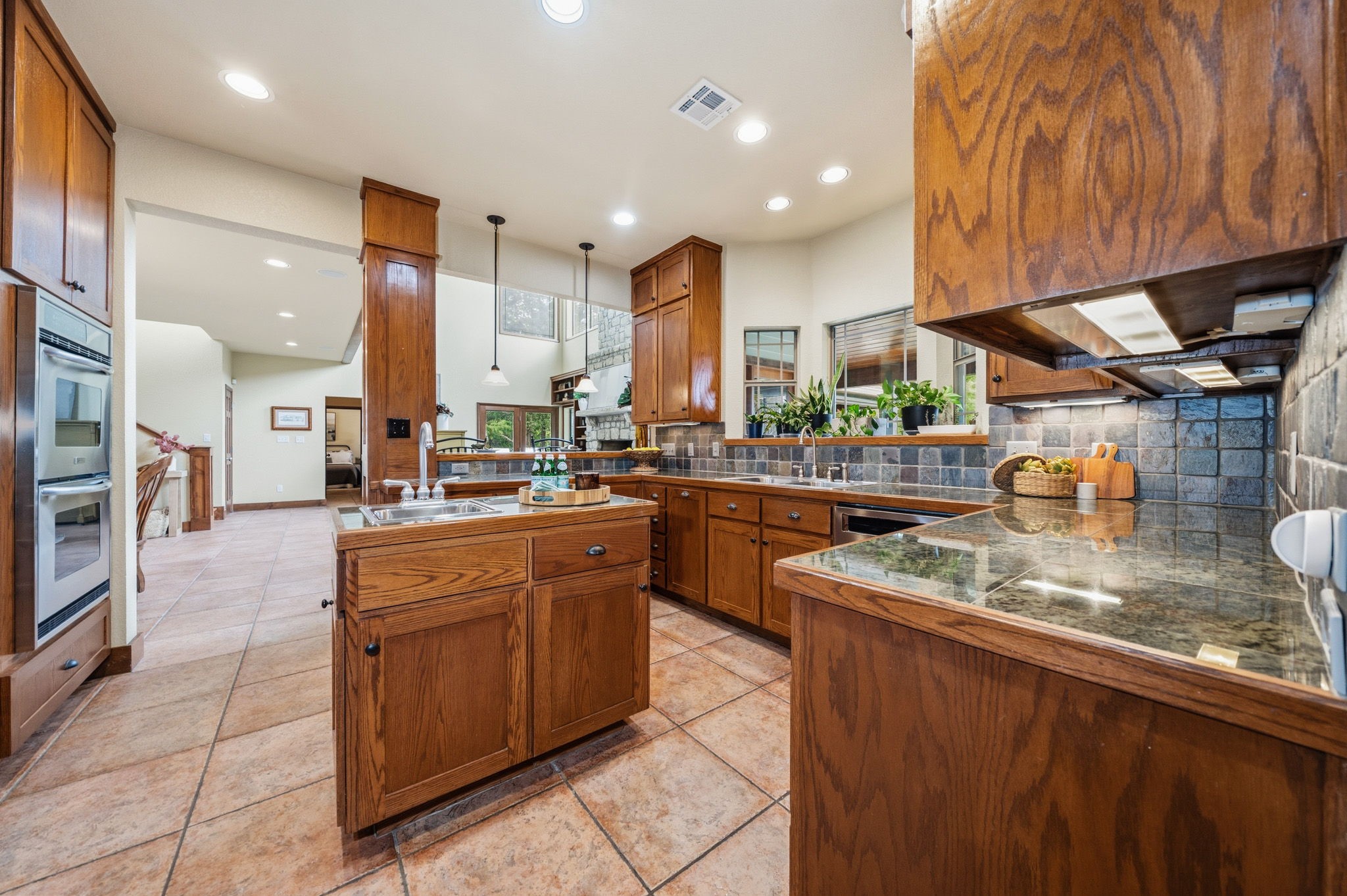 1341 F.m. 1947 Hillsboro TX 76645