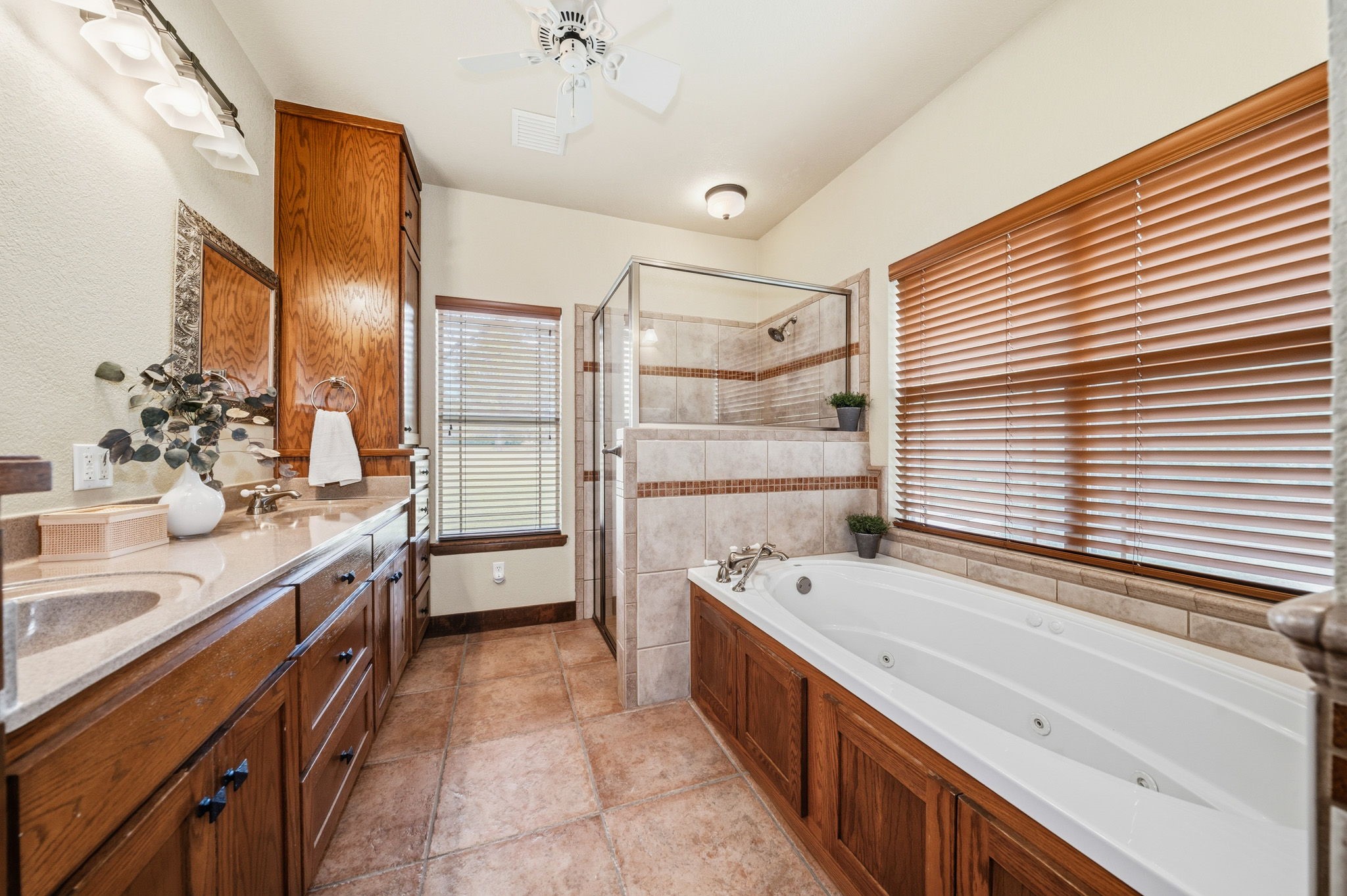 1341 F.m. 1947 Hillsboro TX 76645