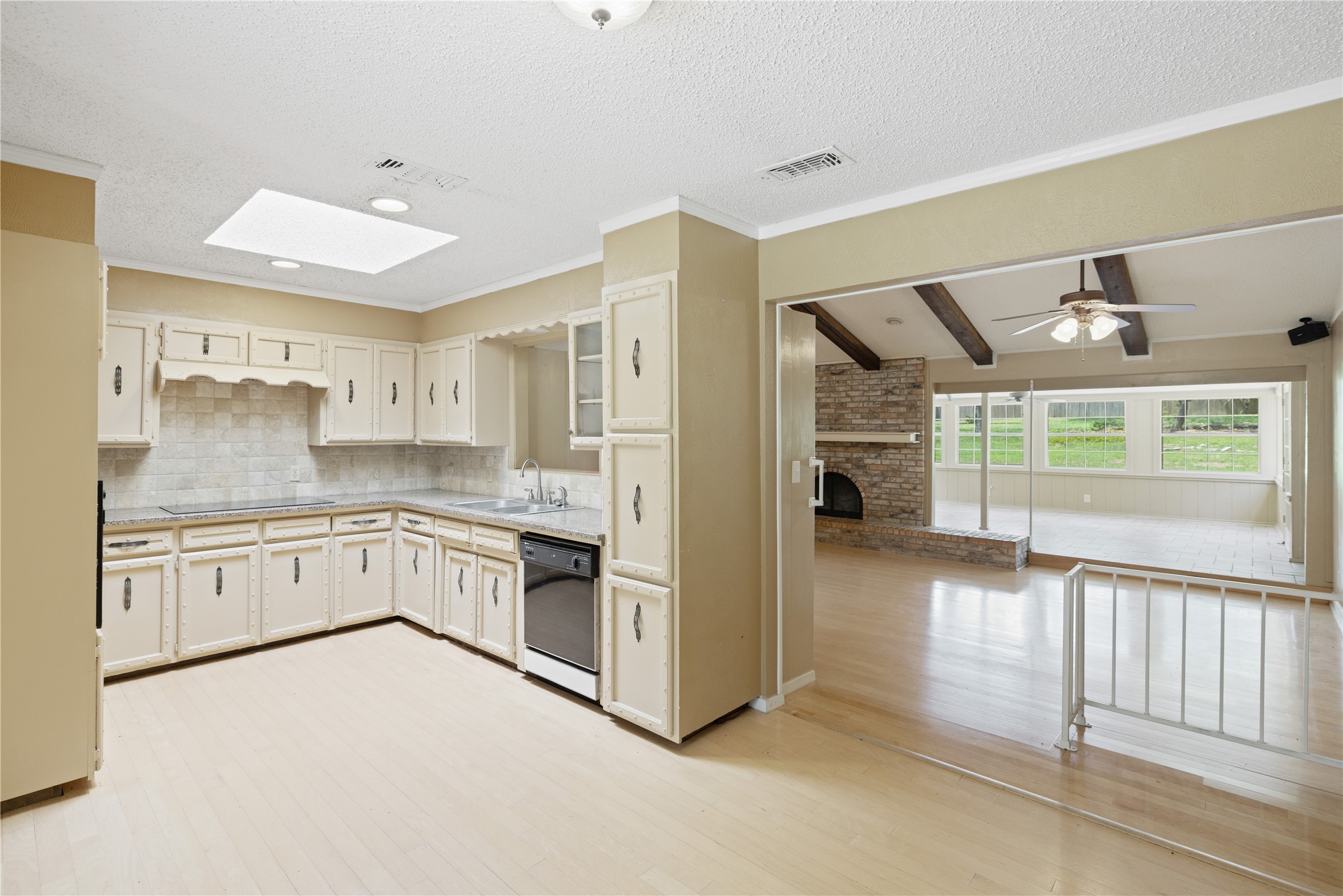 1005 Hillview Drive Keller TX 76248