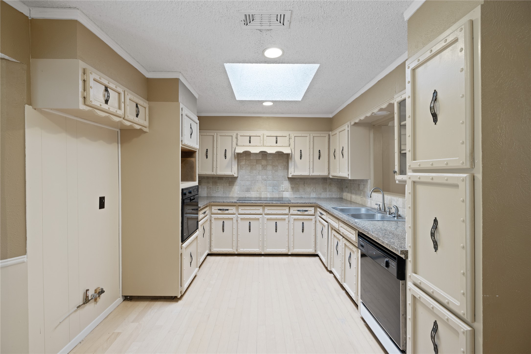 1005 Hillview Drive Keller TX 76248