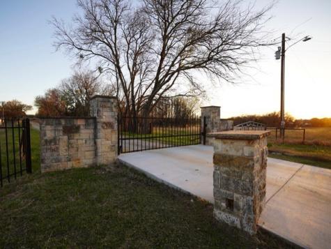 230 Private Road 2174 Decatur TX 76234