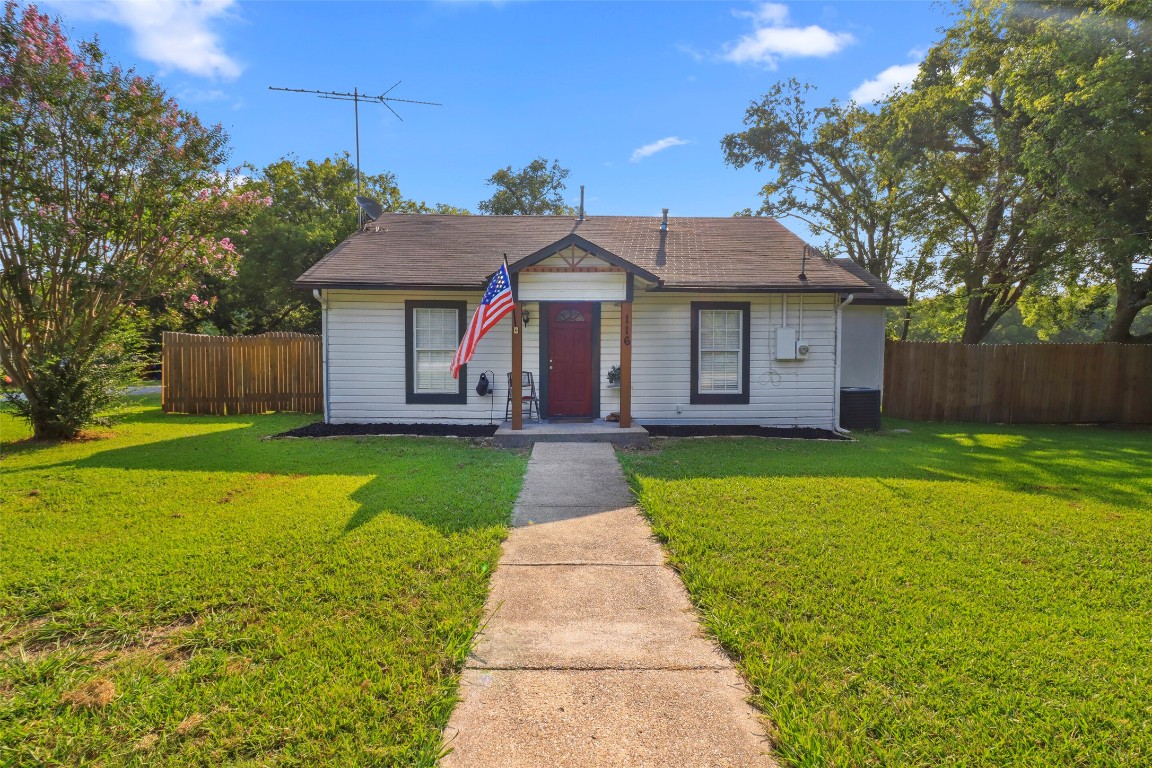 116 N Buckskin Street Farmersville TX 75442