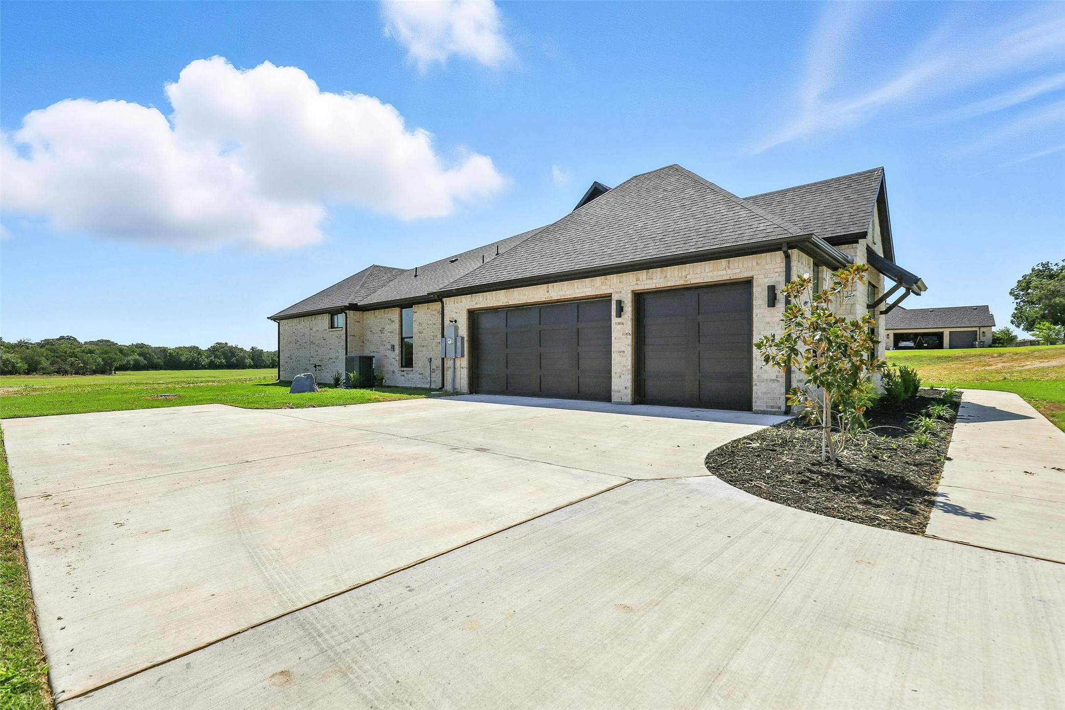 108 Gibson Bend Weatherford TX 76087