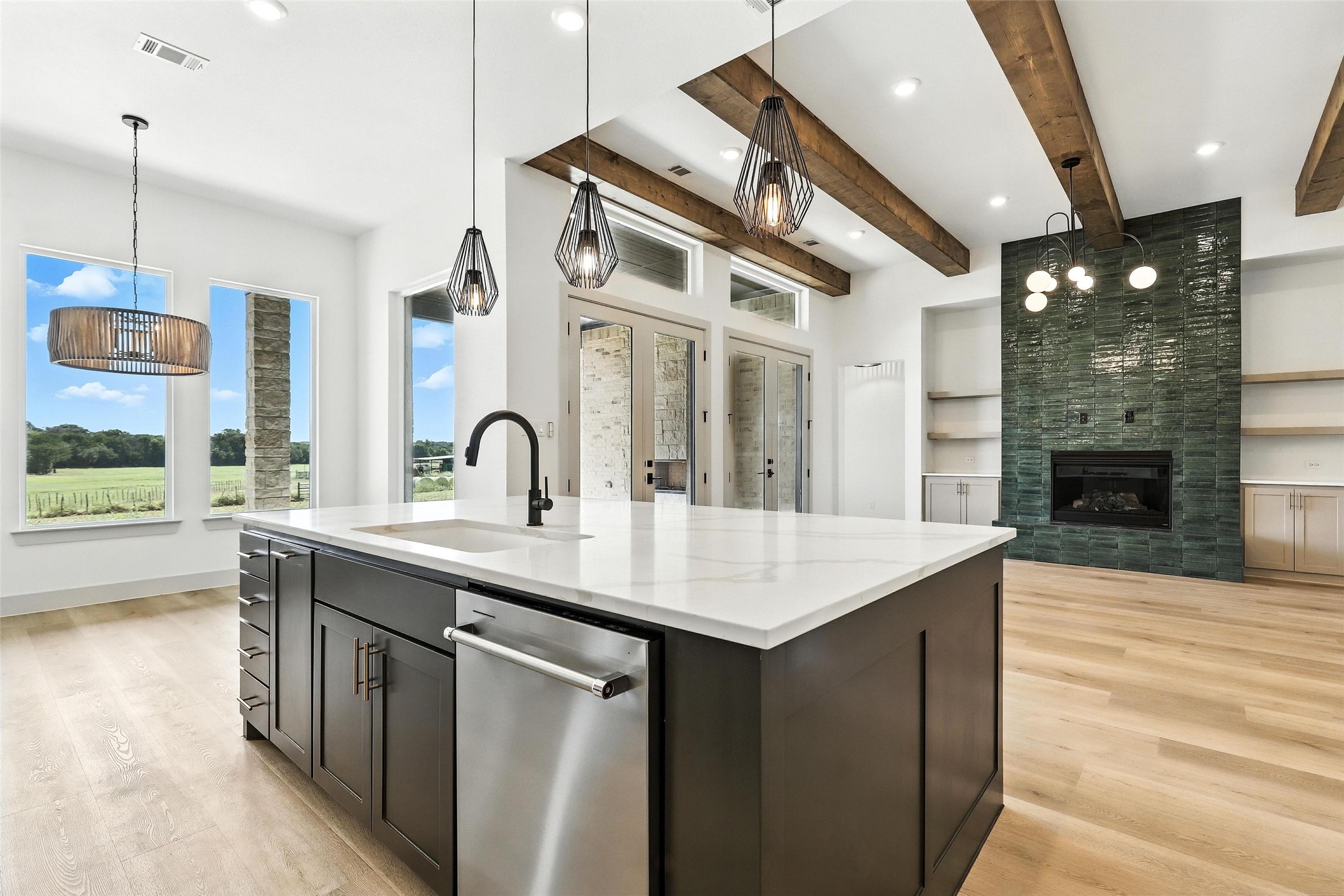 108 Gibson Bend Weatherford TX 76087