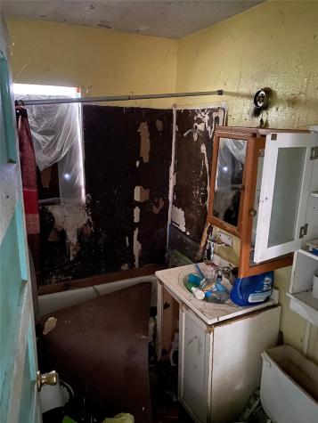 10 Winn Place Hooks TX 75561