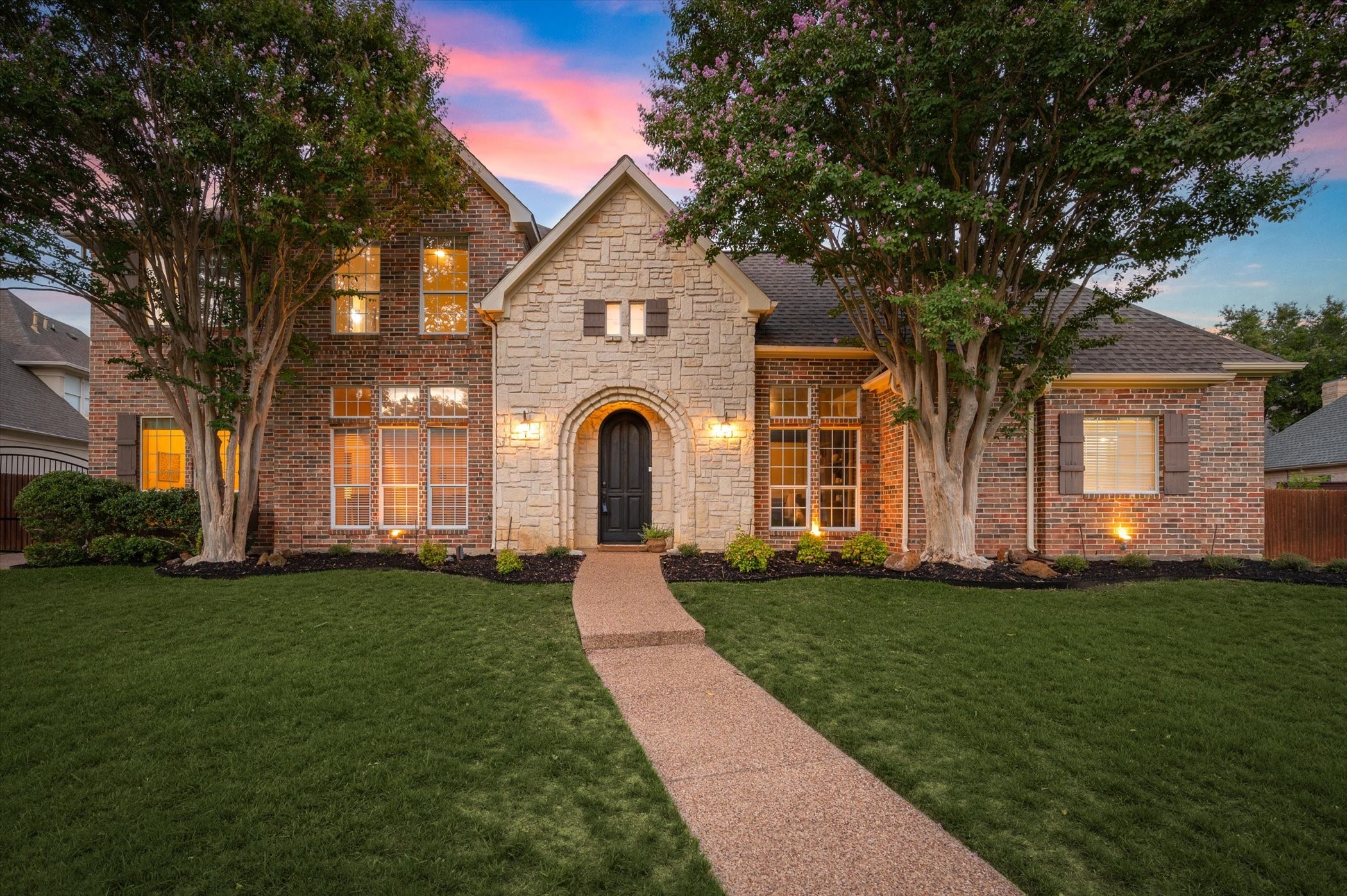 805 Parkdale Drive Southlake TX 76092