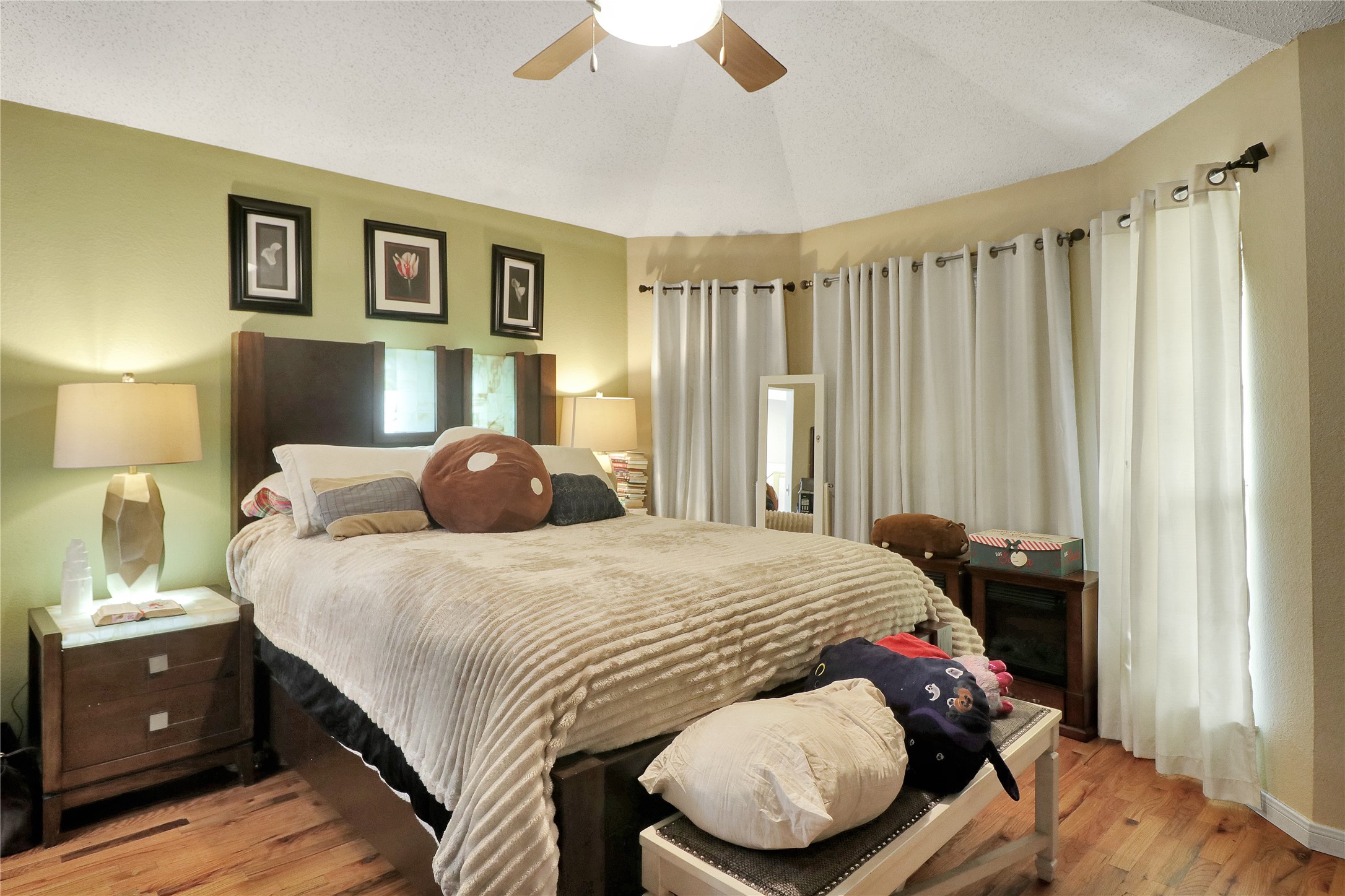 1637 Arbor Ridge Drive Fort Worth TX 76112
