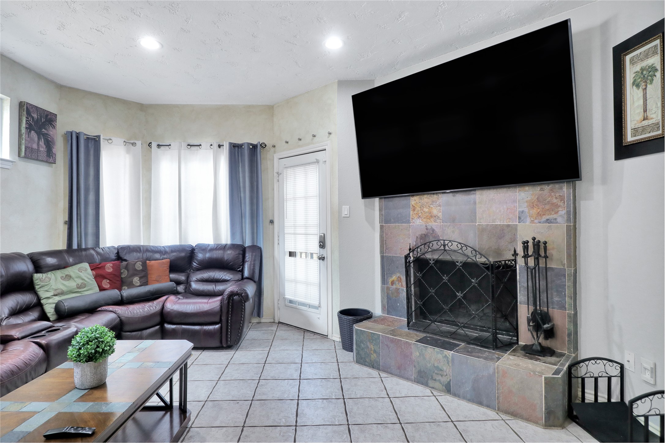 1637 Arbor Ridge Drive Fort Worth TX 76112