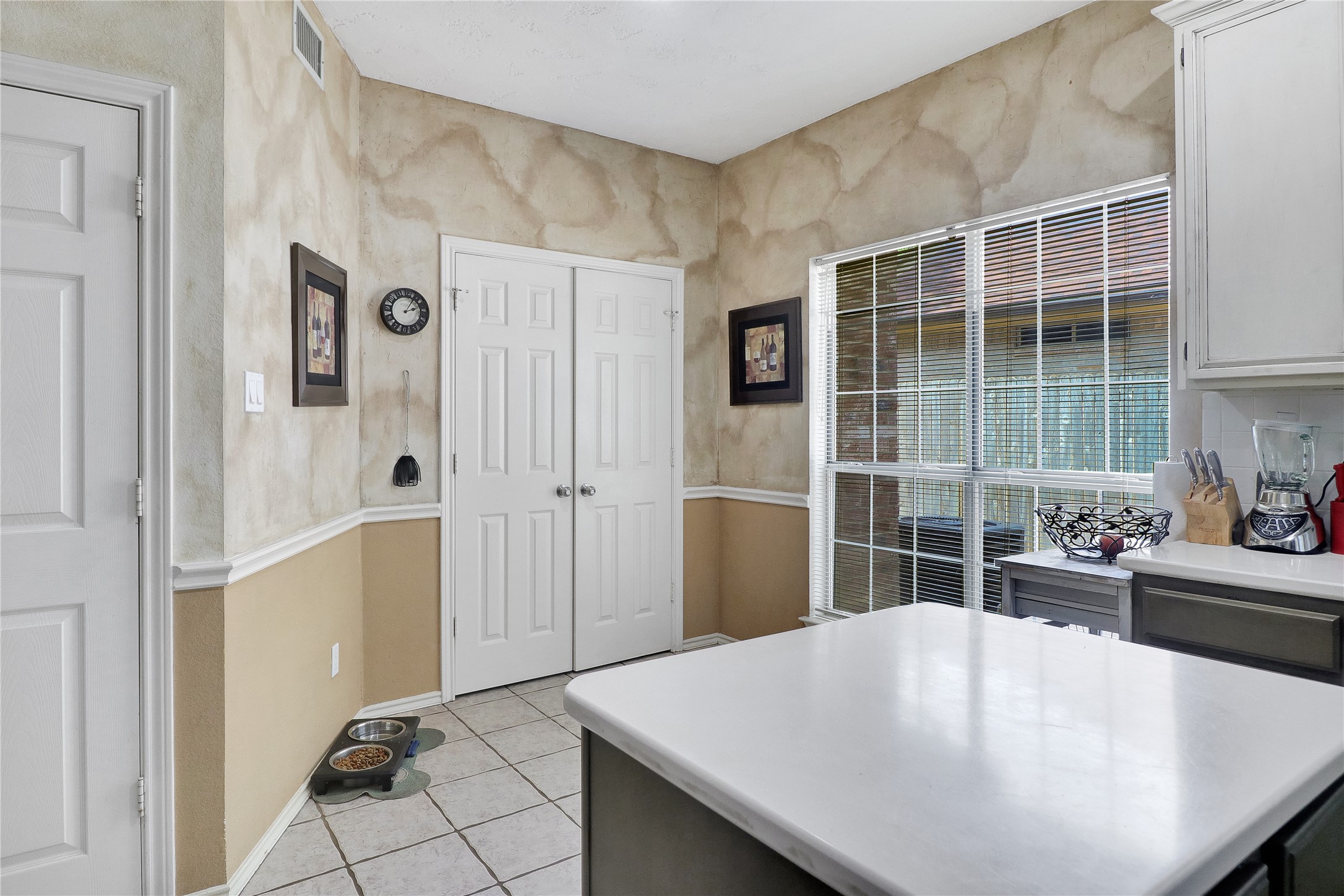 1637 Arbor Ridge Drive Fort Worth TX 76112