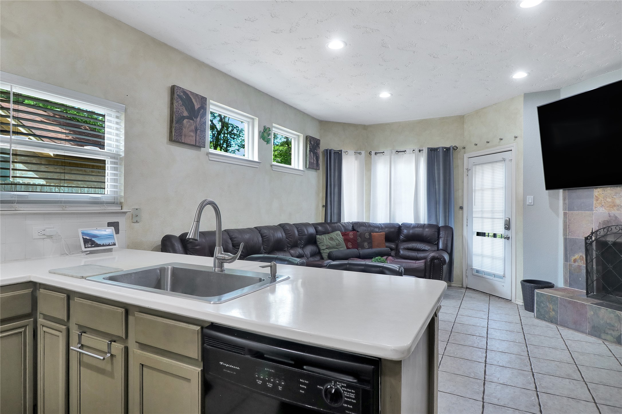 1637 Arbor Ridge Drive Fort Worth TX 76112
