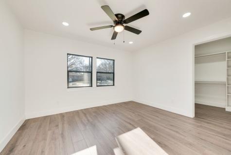 2505 Poinsettia Drive Dallas TX 75211