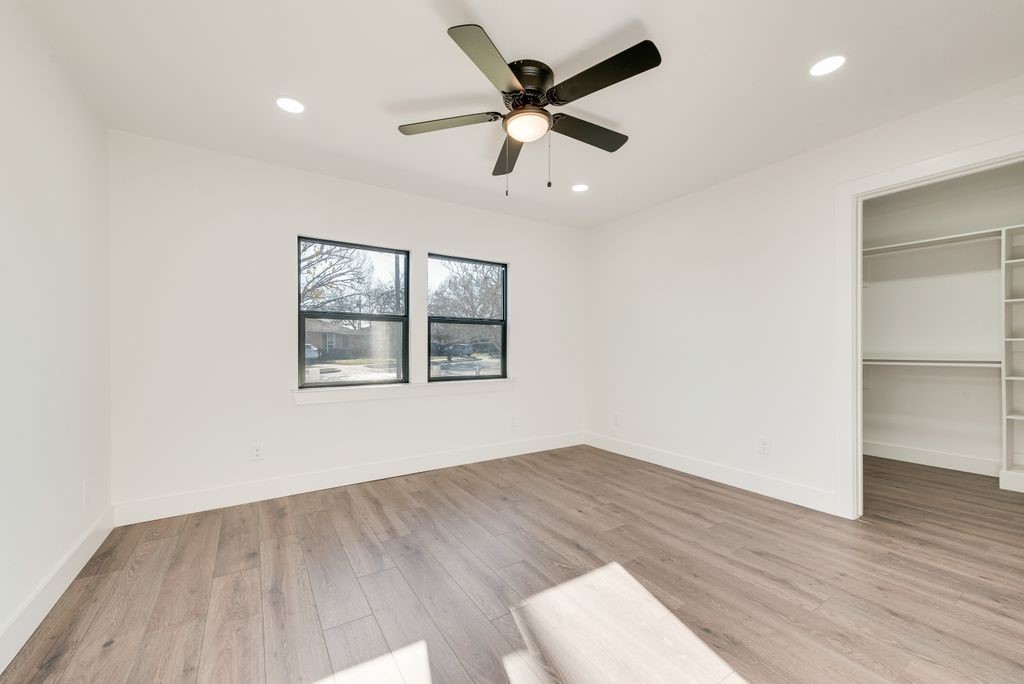 2505 Poinsettia Drive Dallas TX 75211