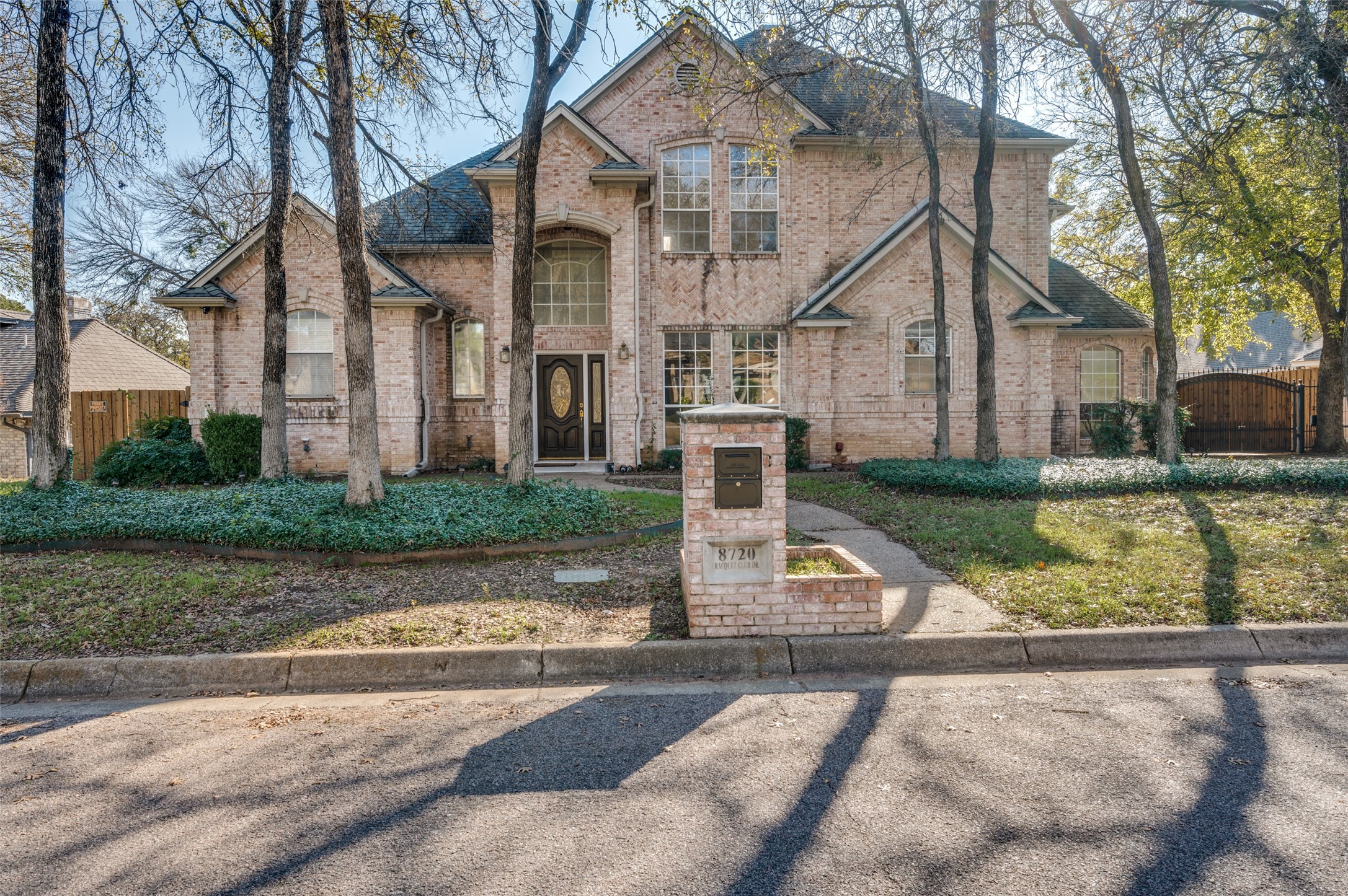 8720 Racquet Club Drive Fort Worth TX 76120