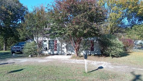 1210 W Ball Street Weatherford TX 76086
