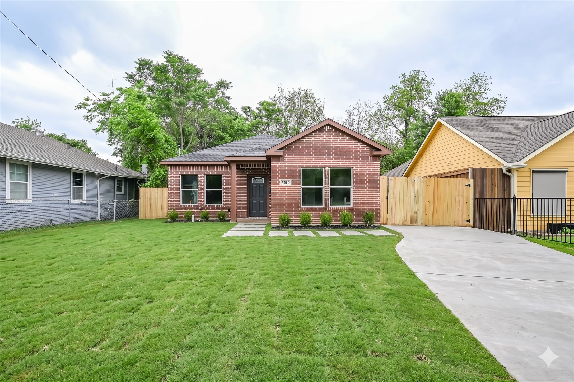 3610 Frank Dallas TX 75210
