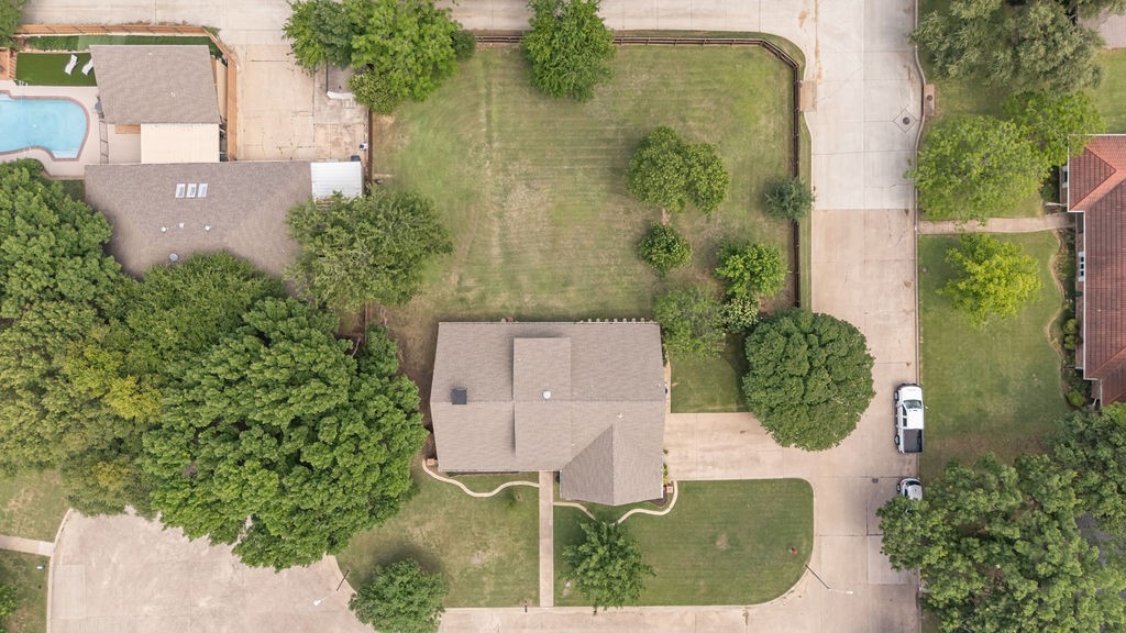 1602 Lancelot Circle Grand Prairie TX 75050