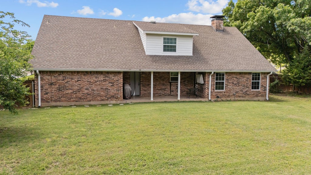 1602 Lancelot Circle Grand Prairie TX 75050