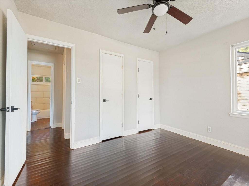 913 W Inwood Drive Arlington TX 76013