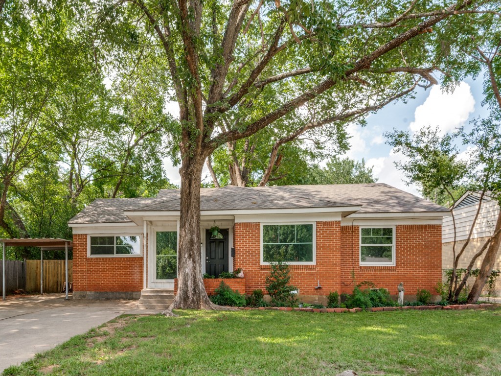 913 W Inwood Drive Arlington TX 76013