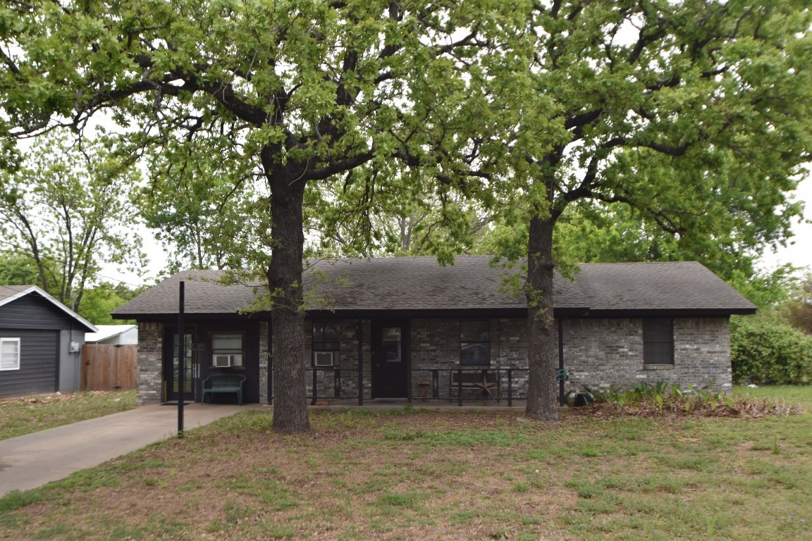 1625 W Groesbeck Street Stephenville TX 76401