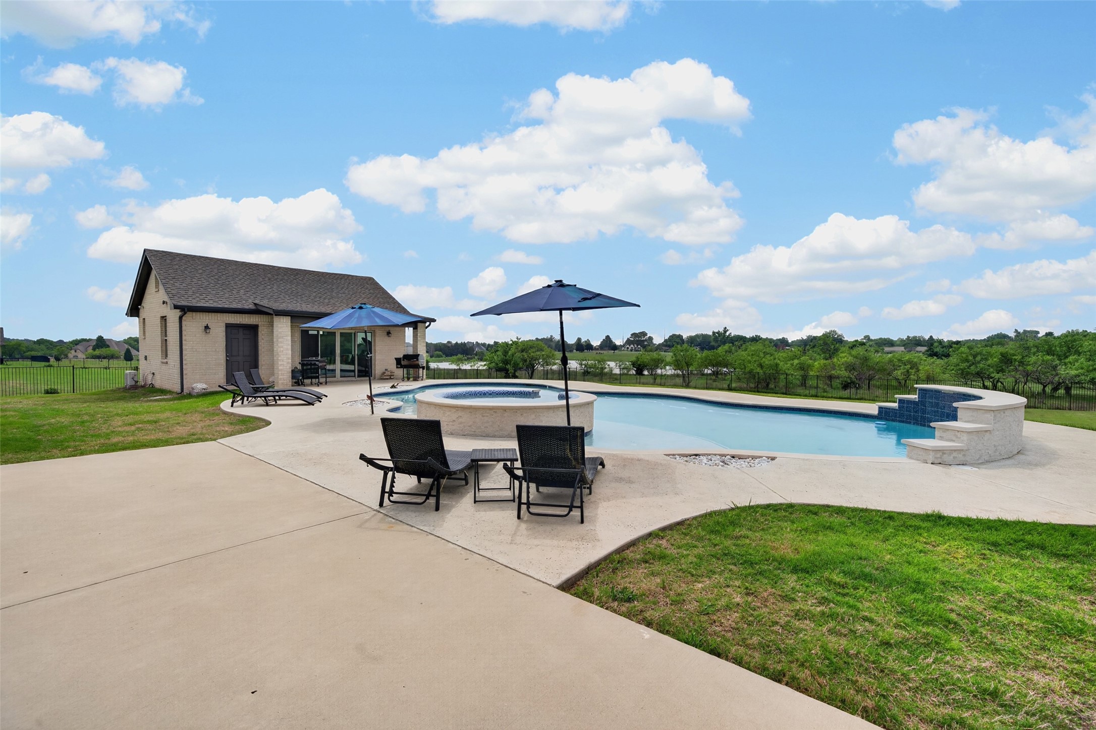 308 Virgil Drive Sunnyvale TX 75182