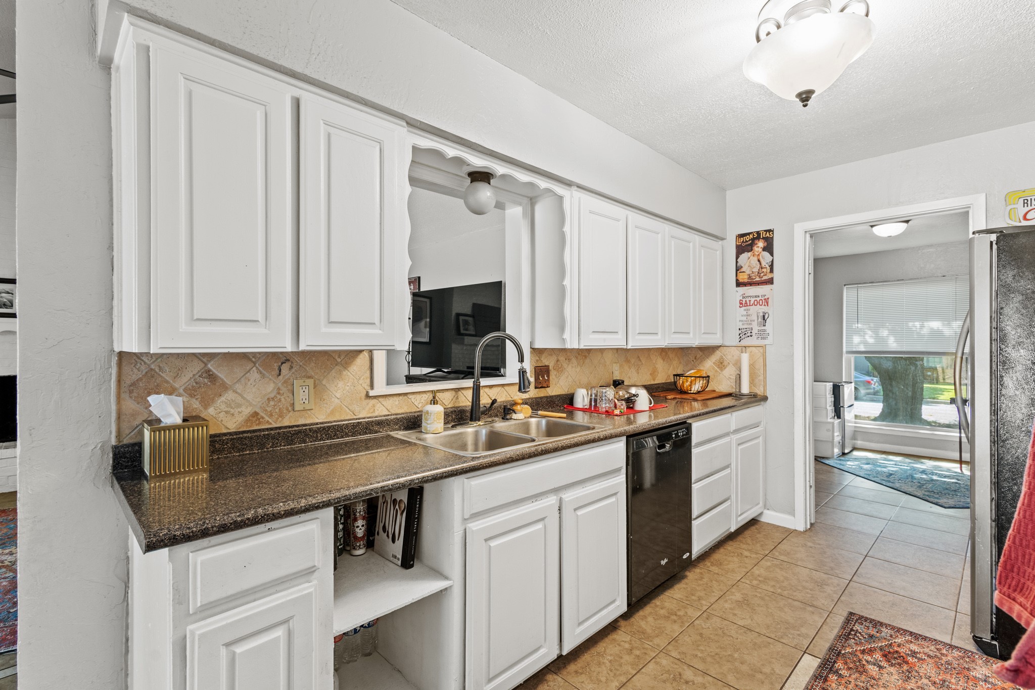 6533 Circleview Drive North Richland Hills TX 76180