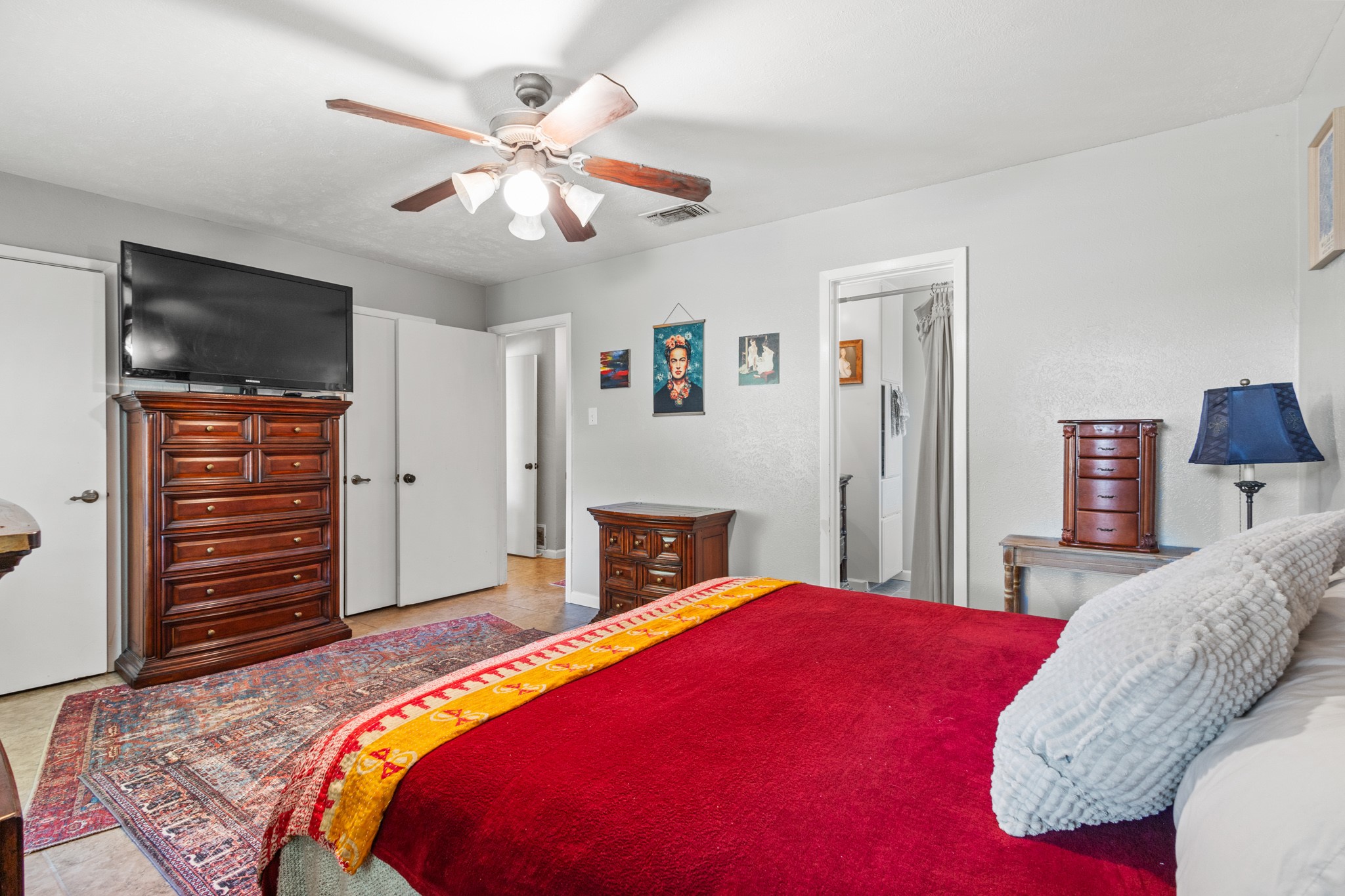 6533 Circleview Drive North Richland Hills TX 76180