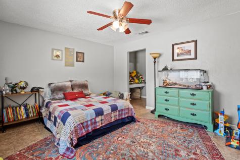 6533 Circleview Drive North Richland Hills TX 76180