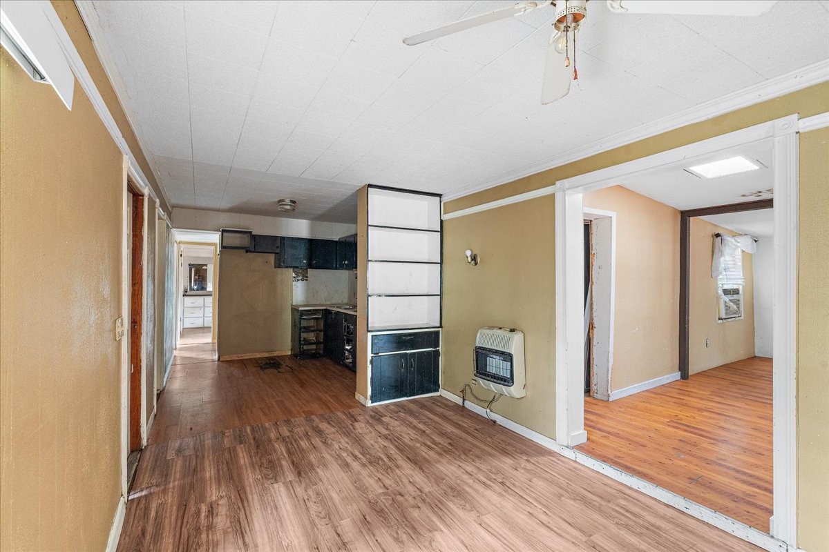 10050 W Fm 744 Barry TX 75102