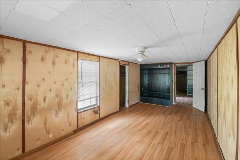 10050 W Fm 744 Barry TX 75102